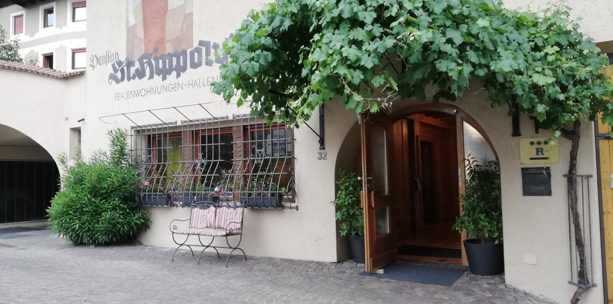 Ferienwohnungen St Hippolyt Mit Hallenbad Lagundo Exterior photo
